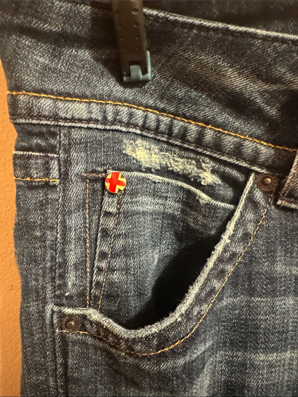 Early 2000’s Hudson Bootcut Jeans - Picture 3 of 9